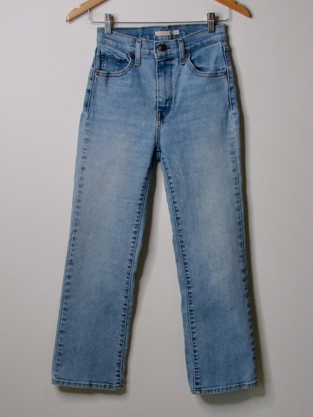 Levi's High Waisted Crop Flare Jeans Ankle Light Wash Red Tab Size 26